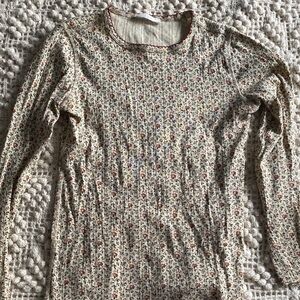 Annie Tee in Windswept Dhalia.